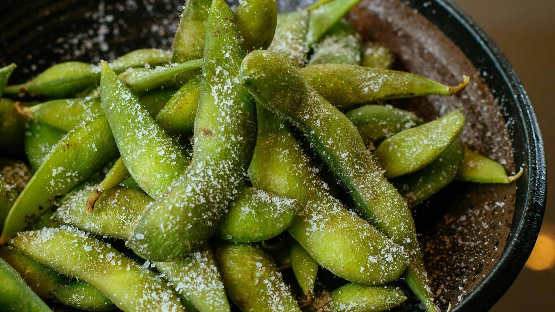 Here's why edamame is better than peanuts