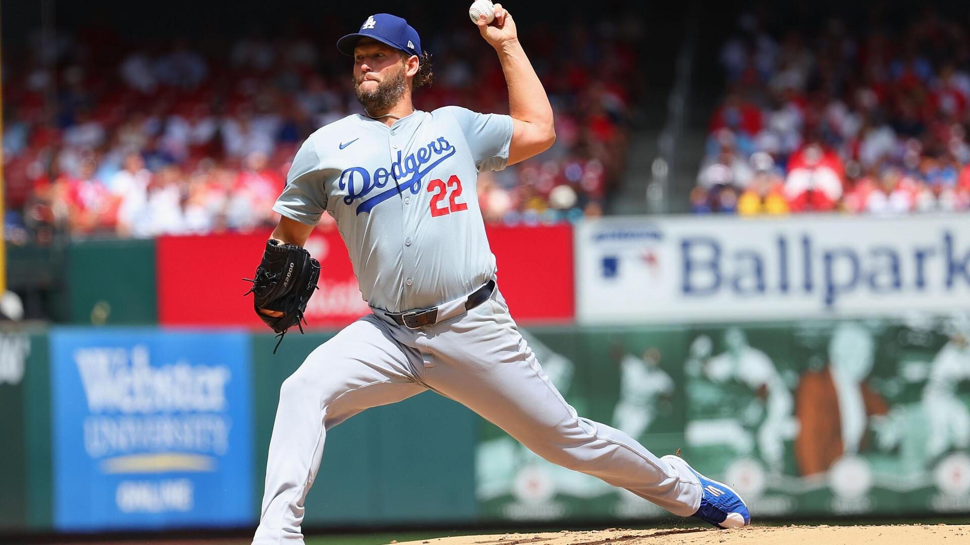 MLB: Kershaw declines $10 million player option, enters free agency