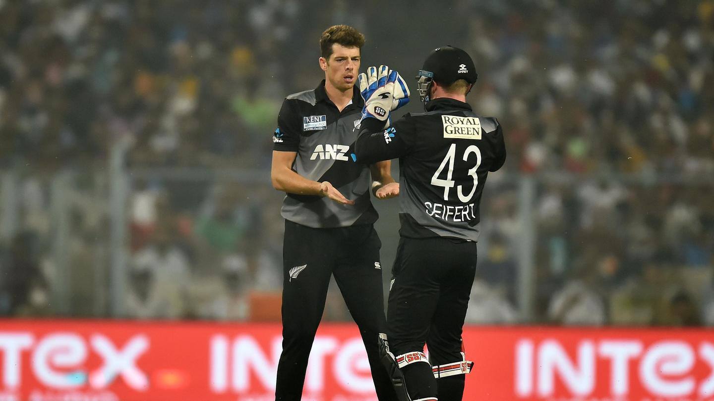 Santner leads the show for NZ Santner leads the show for NZ