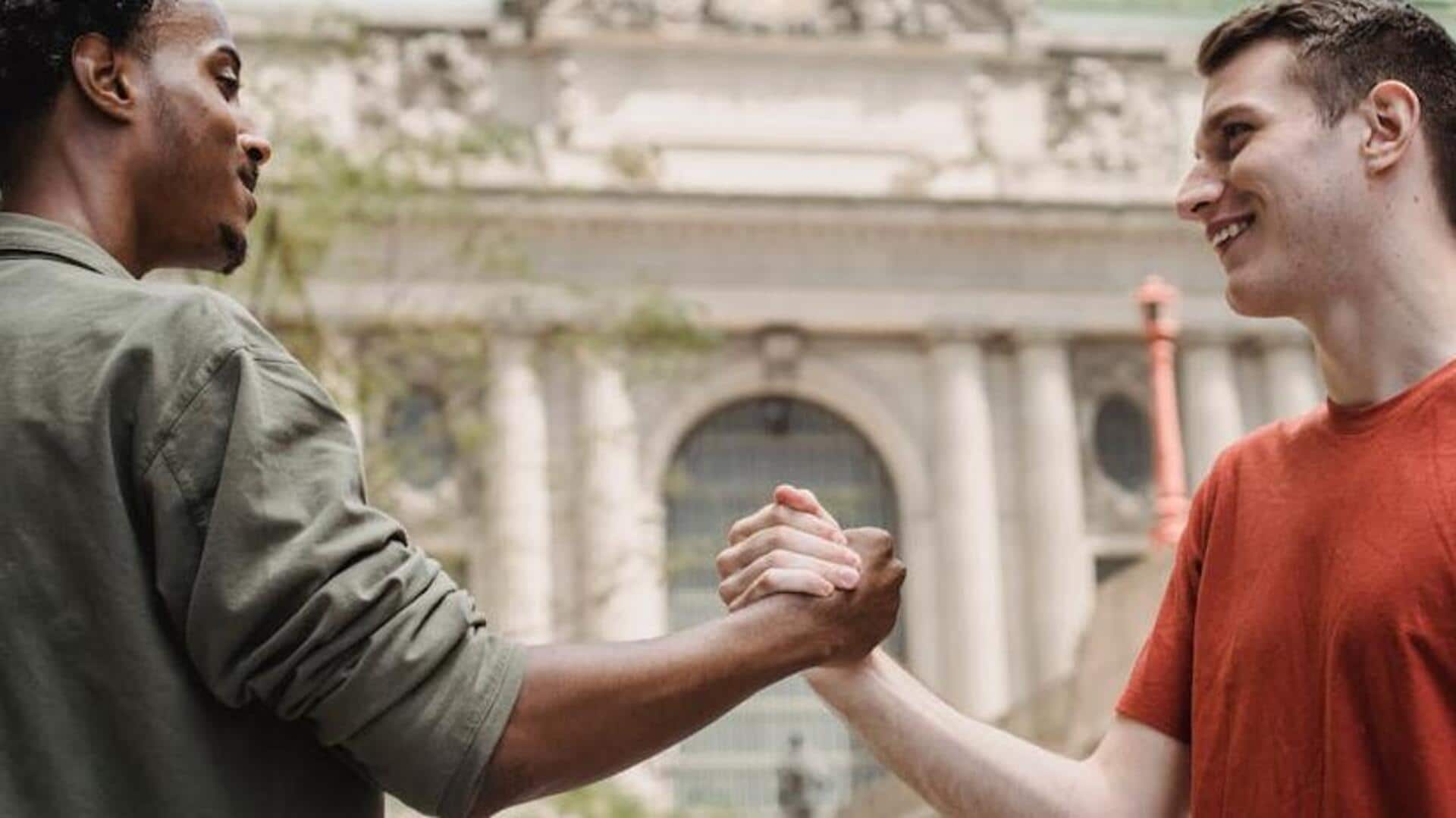 How to deal with awkward encounters on the street How to deal with awkward encounters on the street