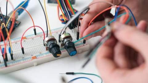 These AI tools can make DIY electronics easy 