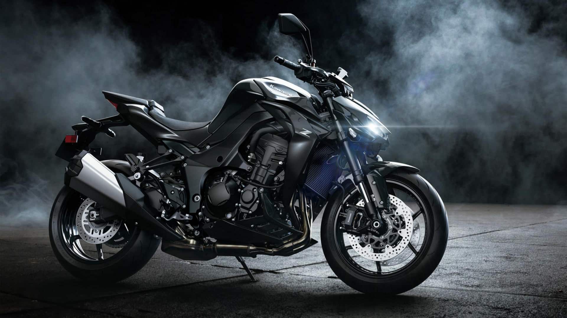 Kawasaki's super-naked Z1100 bike goes official in India at ₹13L