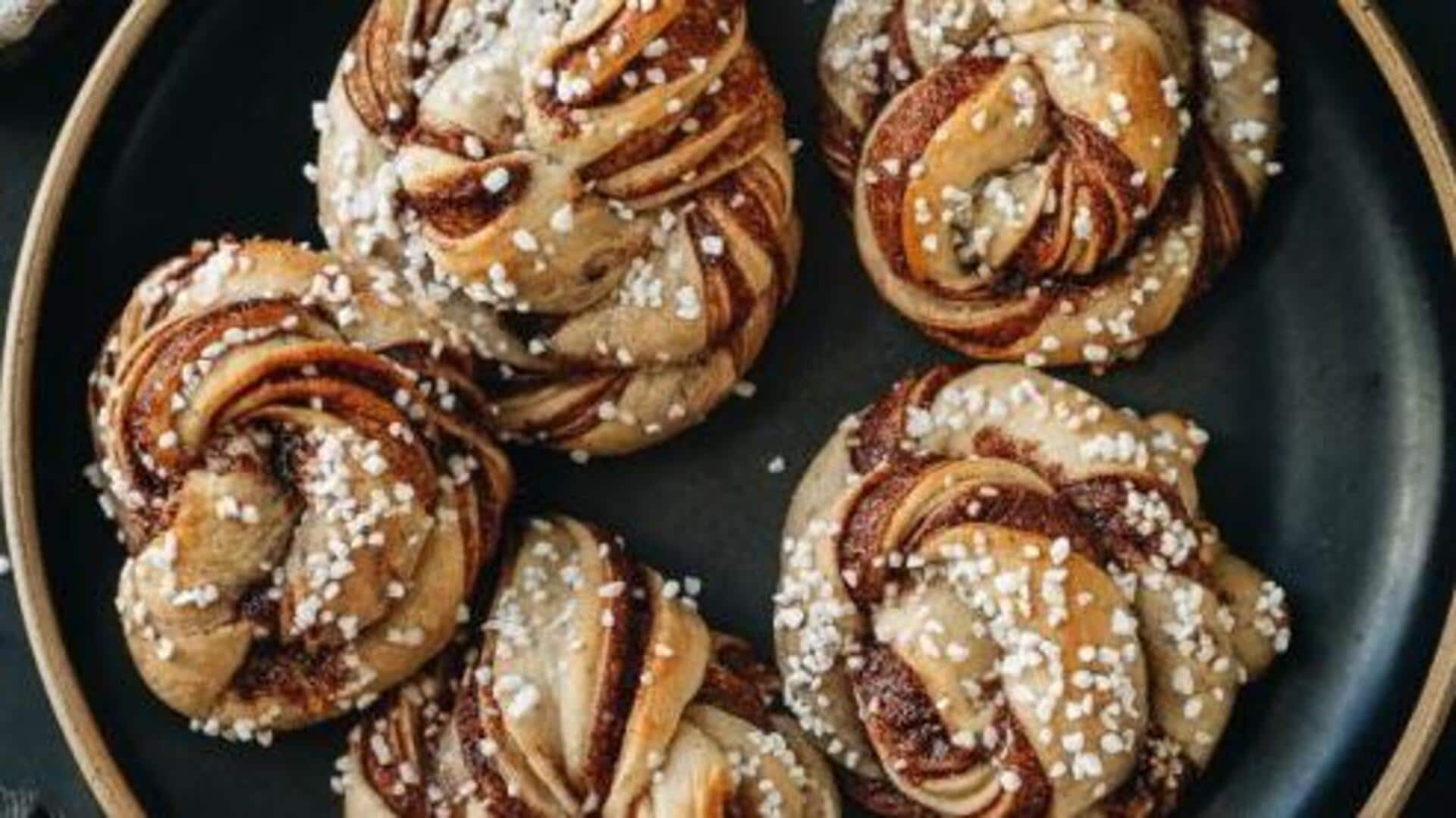 Impress your guests with Swedish vegan cinnamon buns recipe