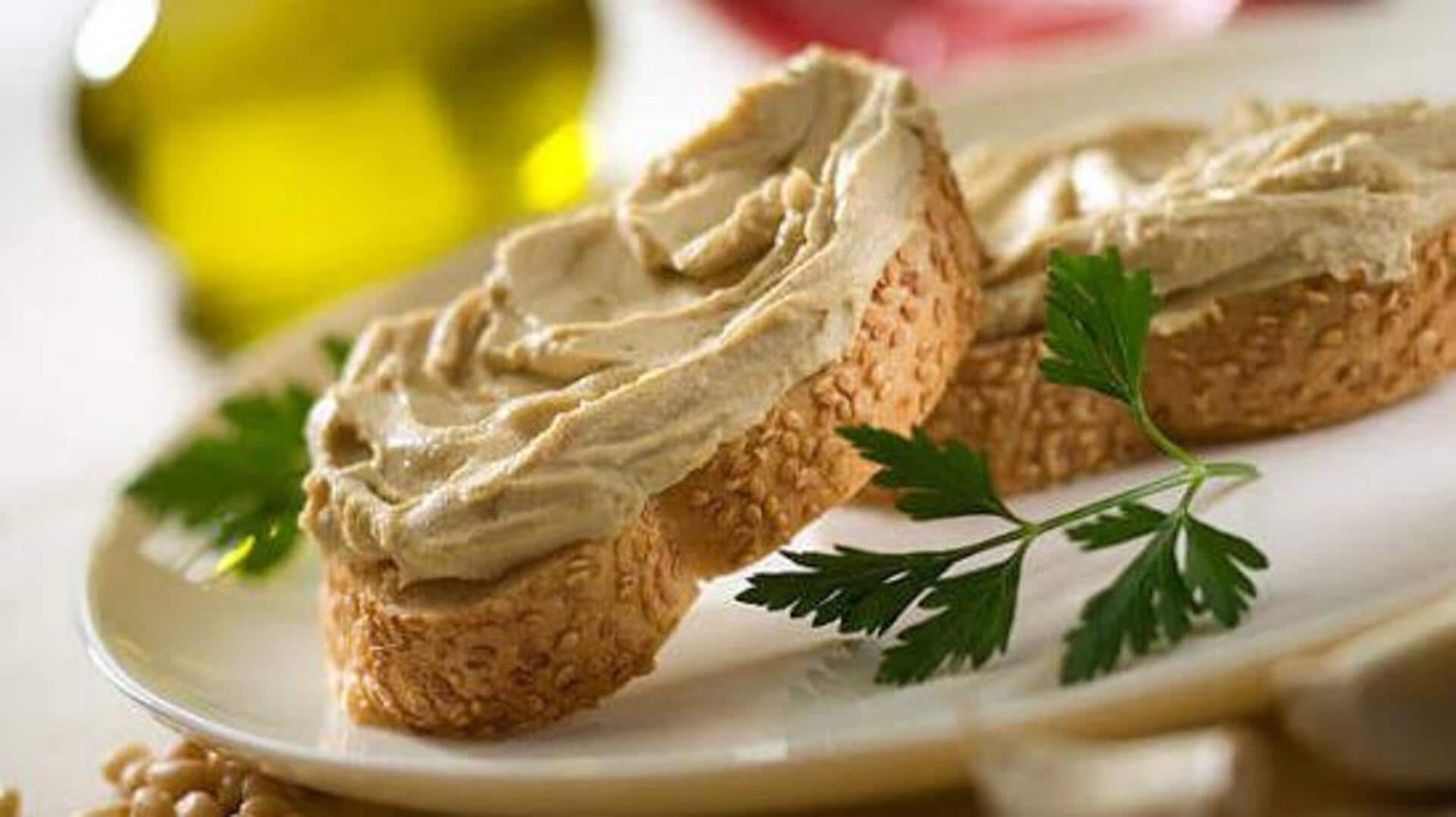 How to make the perfect hummus toast