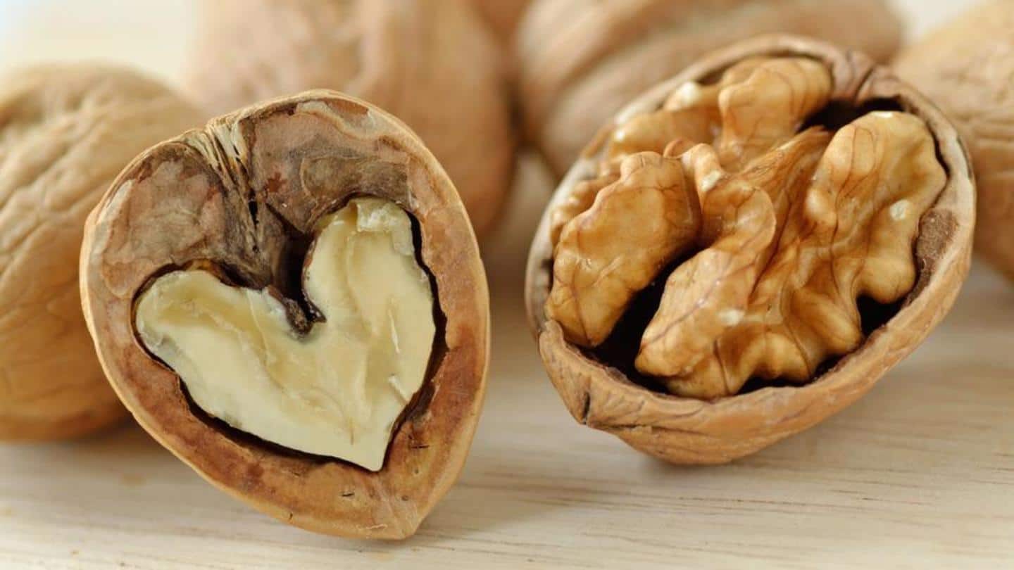 Reduces cholesterol and contributes toward good heart health Reduces cholesterol and contributes toward good heart health