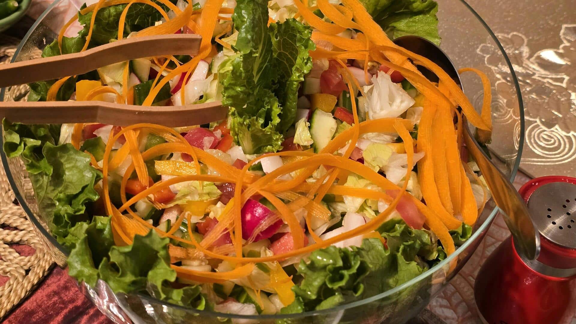 Why carrots and cilantro are perfect for salads