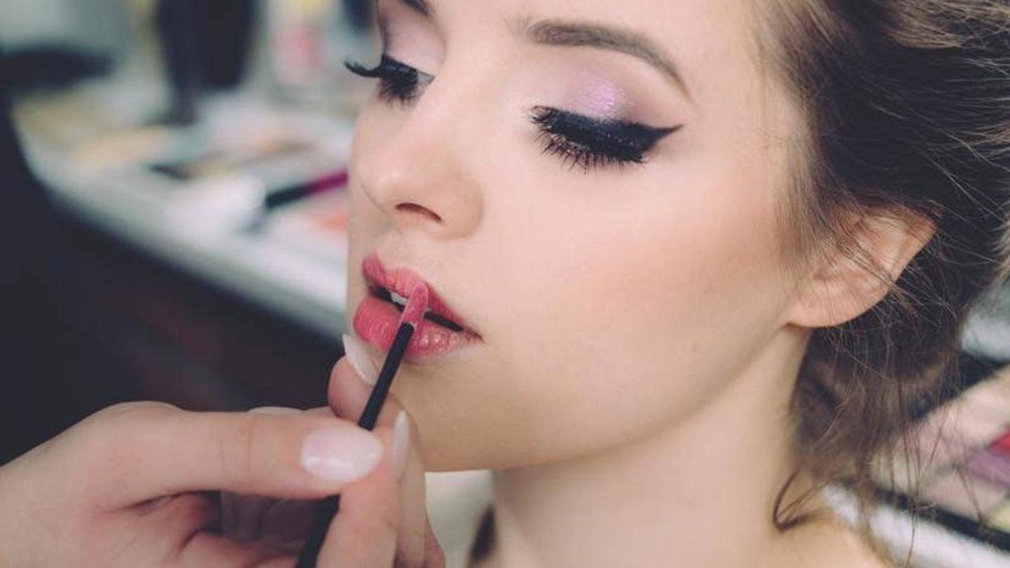 Choose makeup that won't clog your pores Choose makeup that won't clog your pores