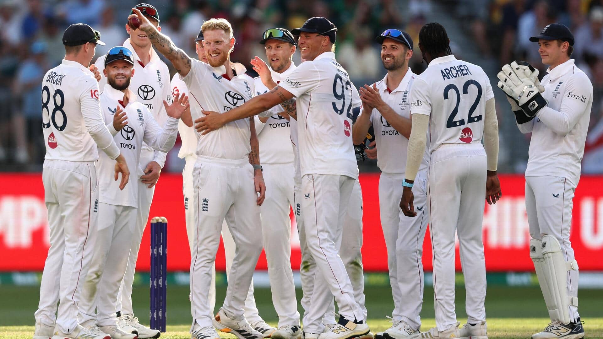 Can England bounce back in 3rd Ashes Test? Carey opines 