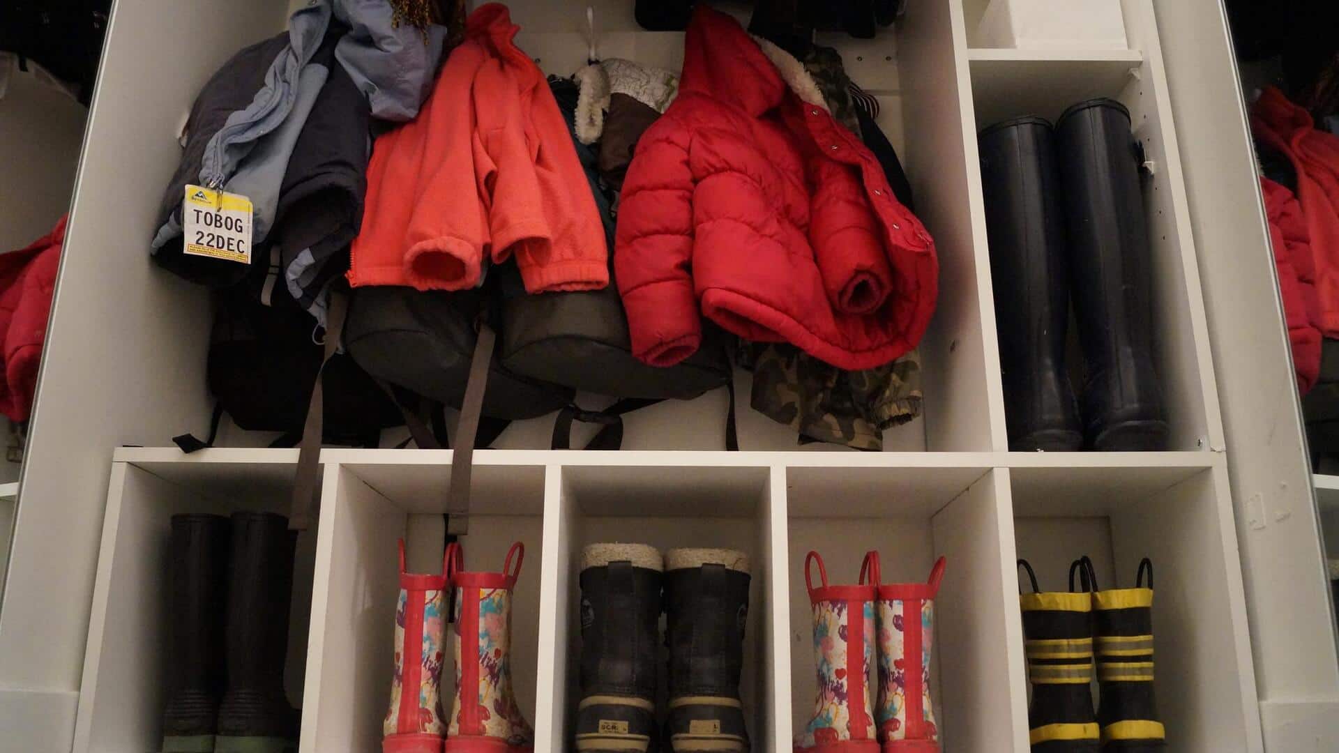 Using a cloakroom? Follow these etiquette rules