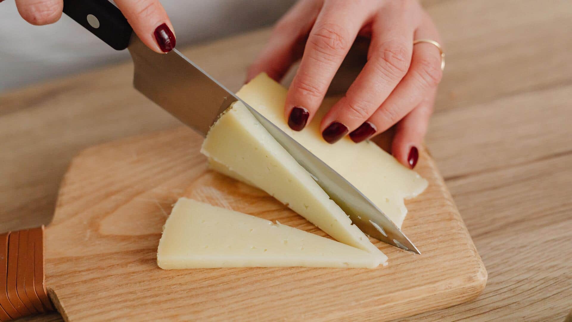 Slice paneer like a chef with these easy tips