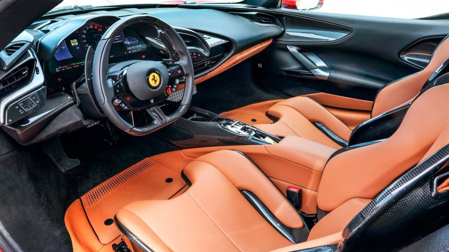 The vehicle offers two seats and a flat-bottom steering wheel The vehicle offers two seats and a flat-bottom steering wheel