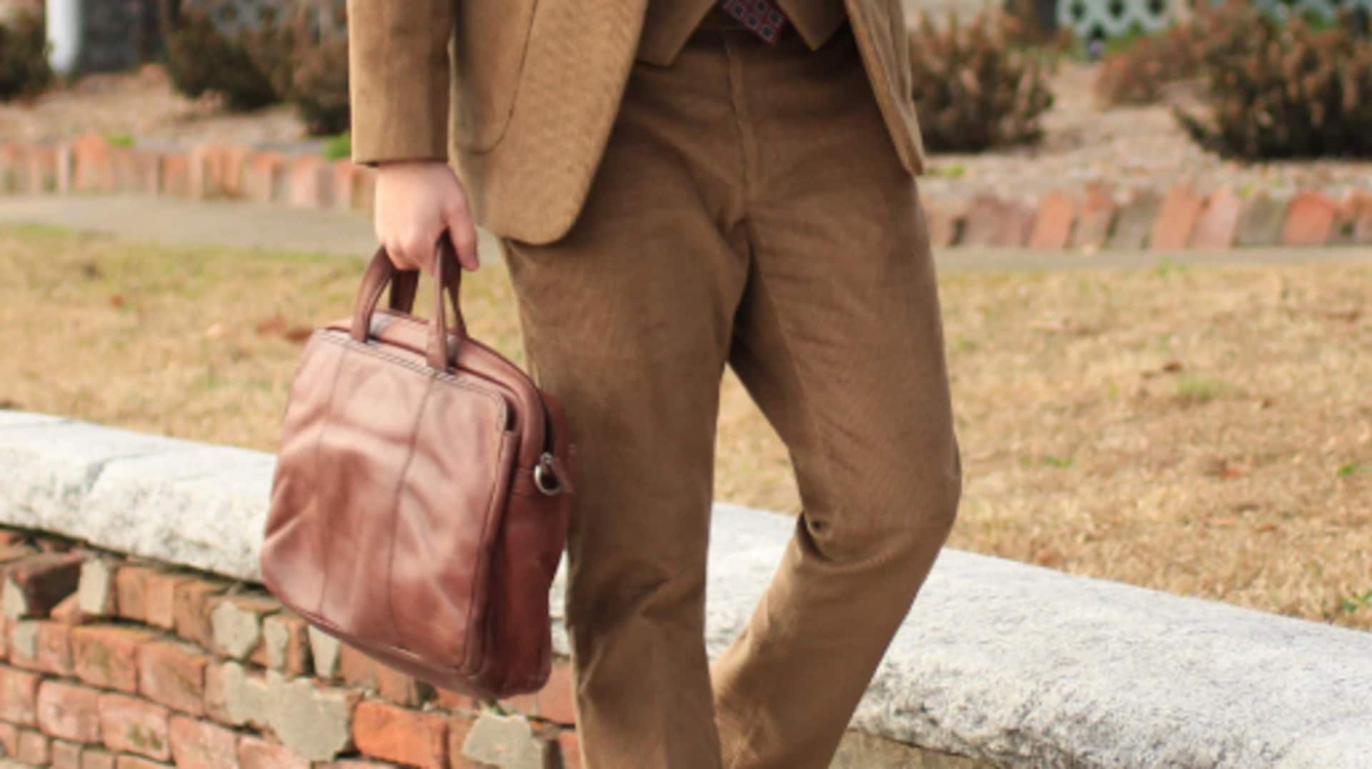 5 styles that pair perfectly with corduroy pants 5 styles that pair perfectly with corduroy pants