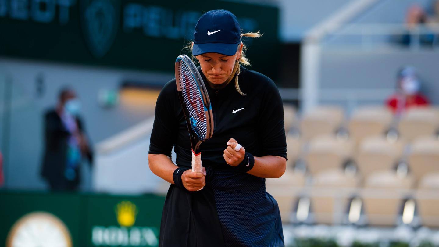 Azarenka steps up to beat teenager Clara Tauson Azarenka steps up to beat teenager Clara Tauson