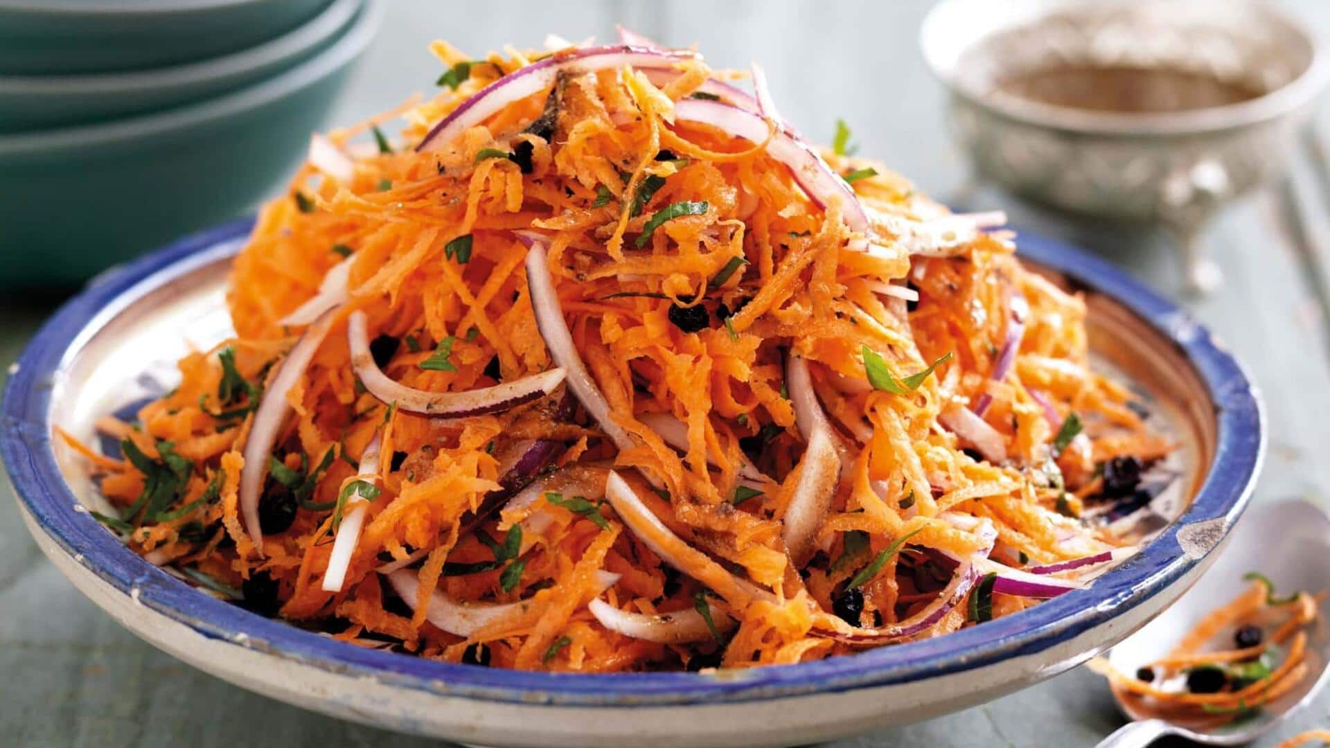 Carrot mishri salad: The perfect balance of crunch and sweetness Carrot mishri salad: The perfect balance of crunch and sweetness