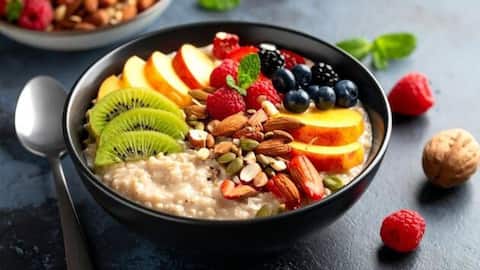 This oatmeal bowl will keep you full for hours