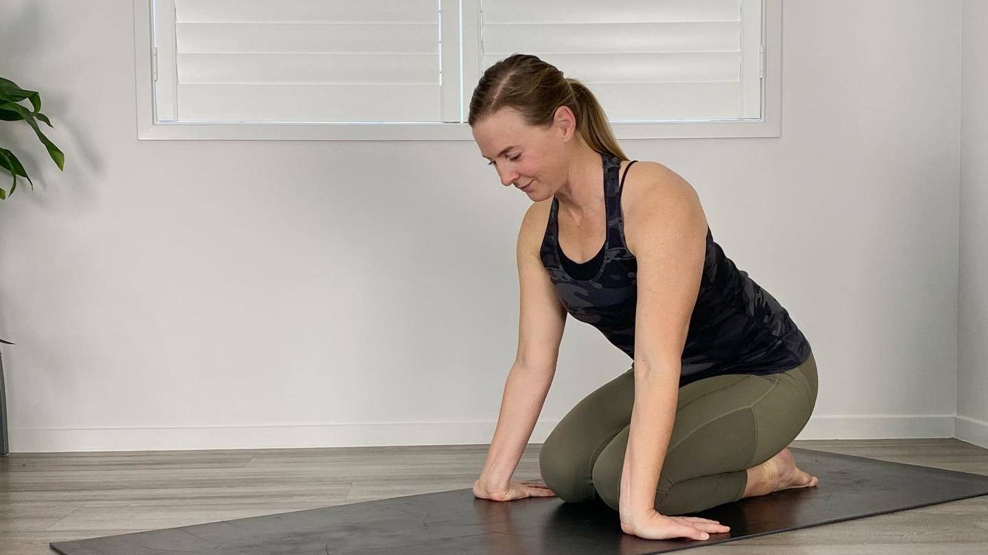 Kneeling wrist stretches for the wrists and forearms Kneeling wrist stretches for the wrists and forearms