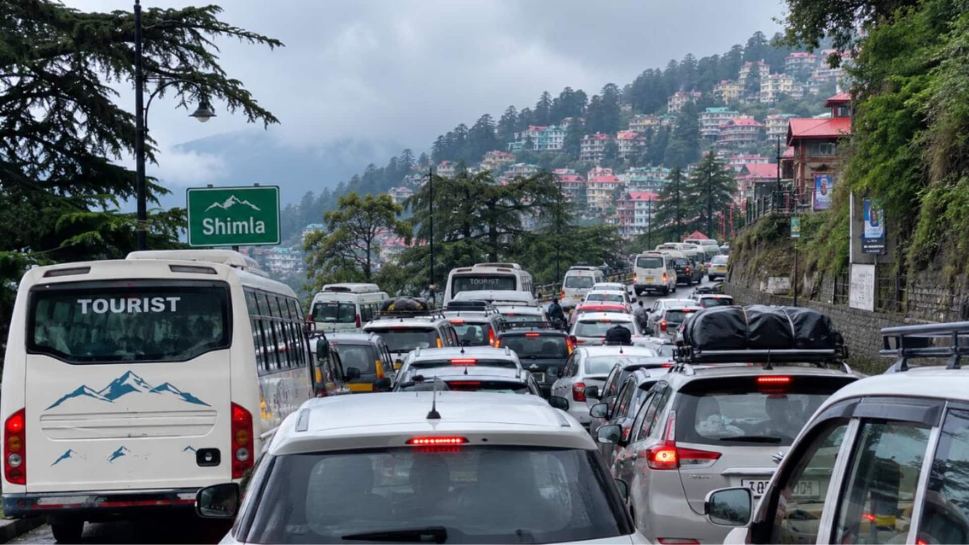 Long weekend brings traffic snarls on Himachal, Uttarakhand routes