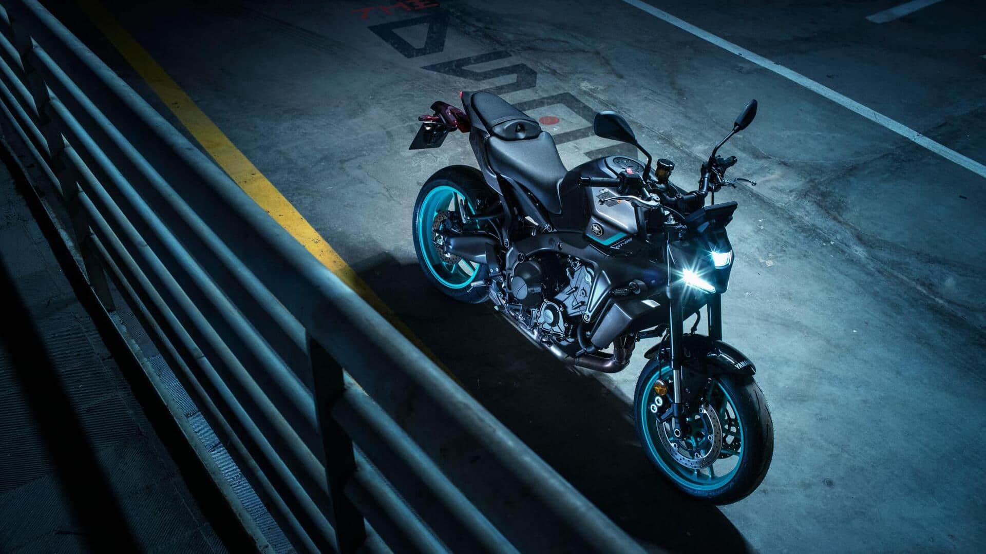 Is 2024 Yamaha MT-09 better than 2024 Ducati Monster