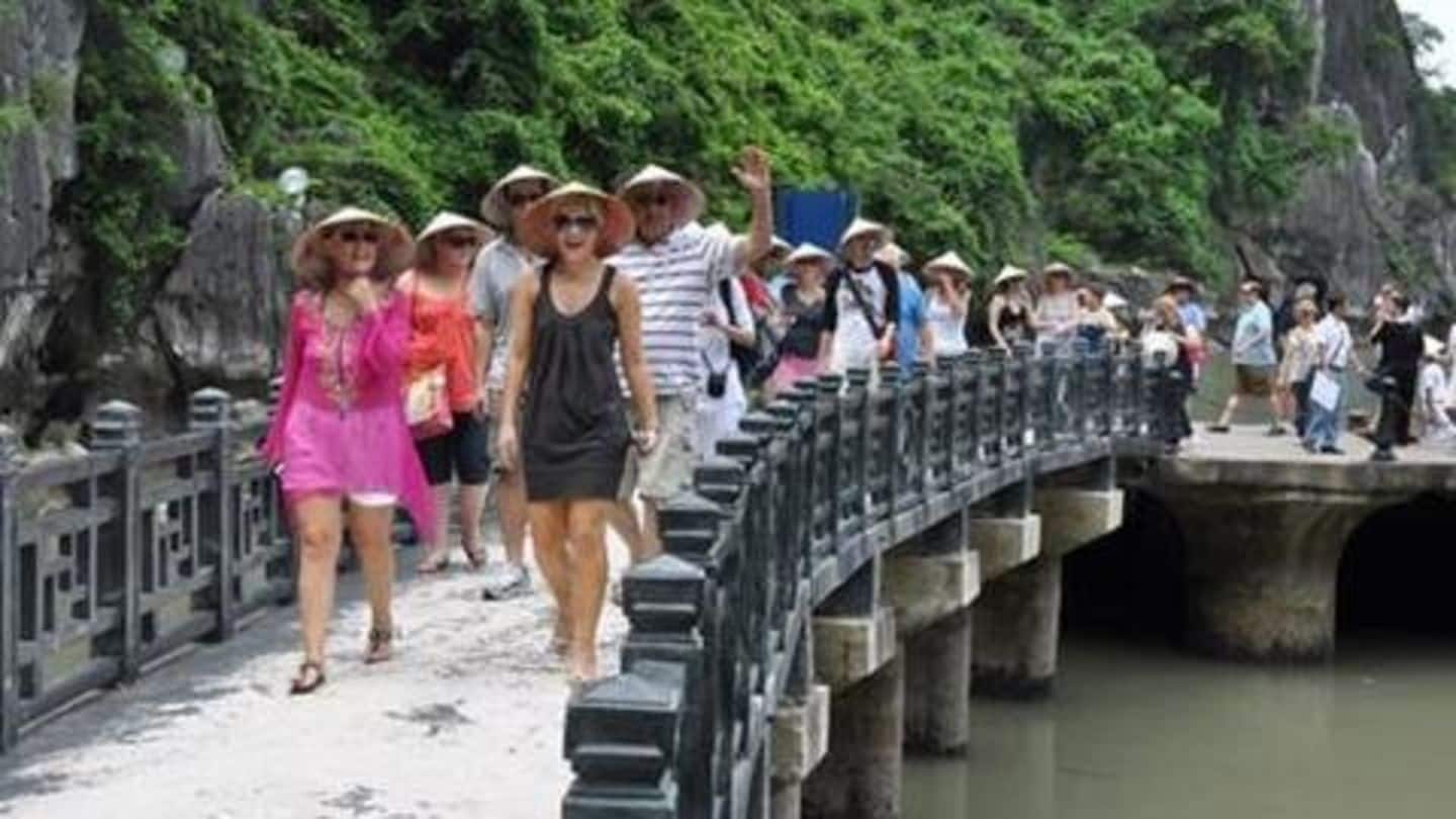 Taiwan: 152 Vietnamese tourists 'disappear' during holiday; search is on
