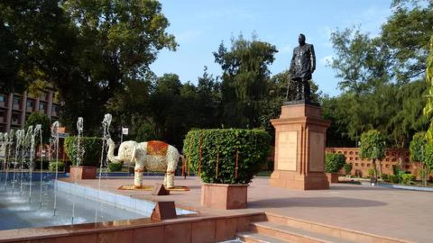 1966 onwards, Sutar started building his reputation as a sculptor 1966 onwards, Sutar started building his reputation as a sculptor