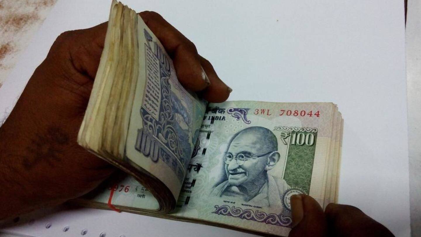 Report: 57% of regular Indian employees earn less than Rs.10,000