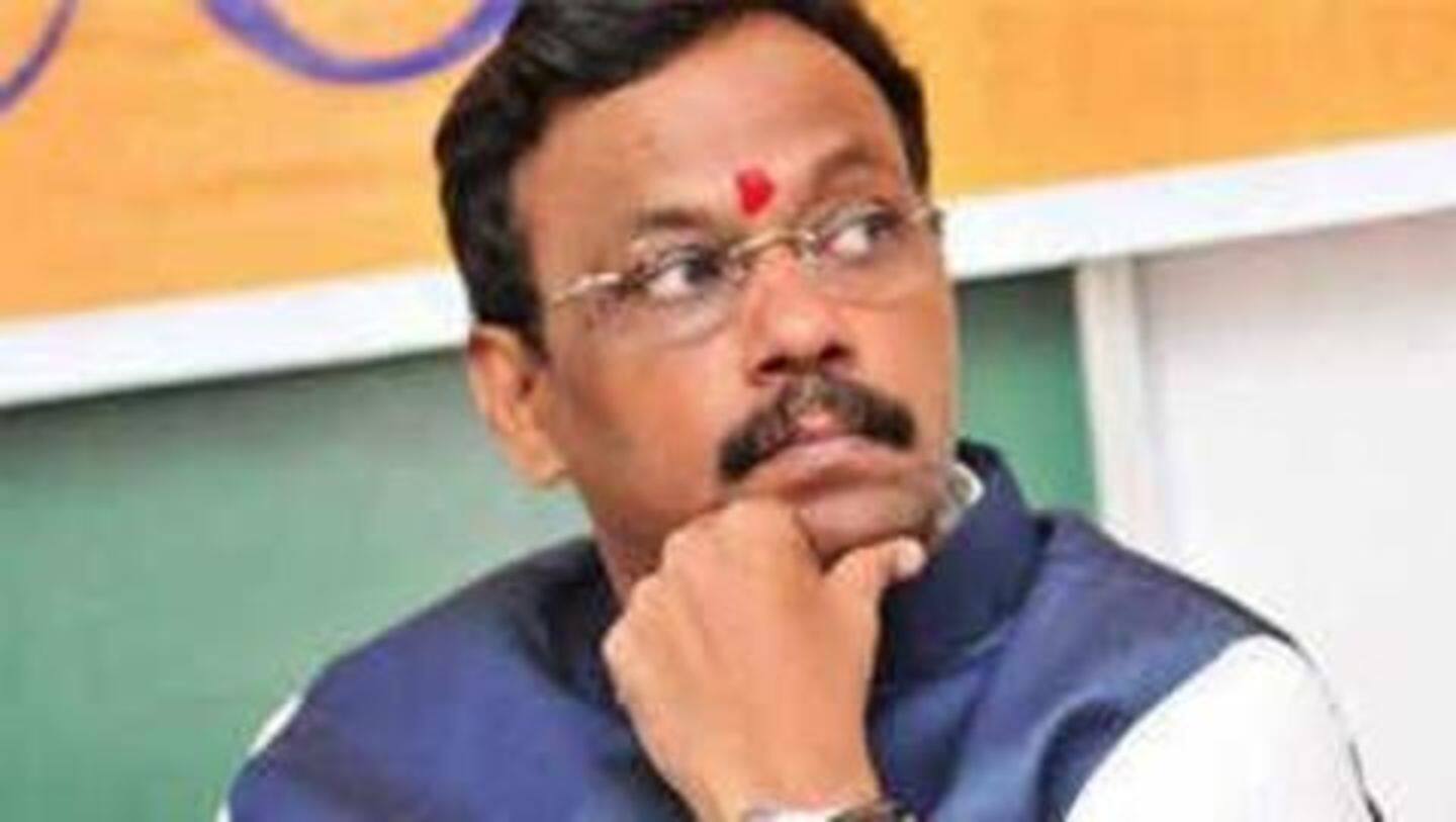 Maharashtra education minister orders student's arrest for asking tough question