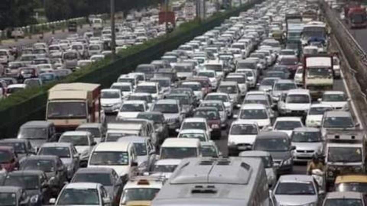 Delhi: EPCA urges halting private transport for 10 days