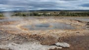Mengagumi Geiser-Geiser Megah di Islandia