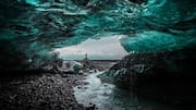 Keajaiban Gua Es Islandia: Eksplorasi Musim Dingin