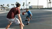 Arti 'Double Dribble' dalam bola basket