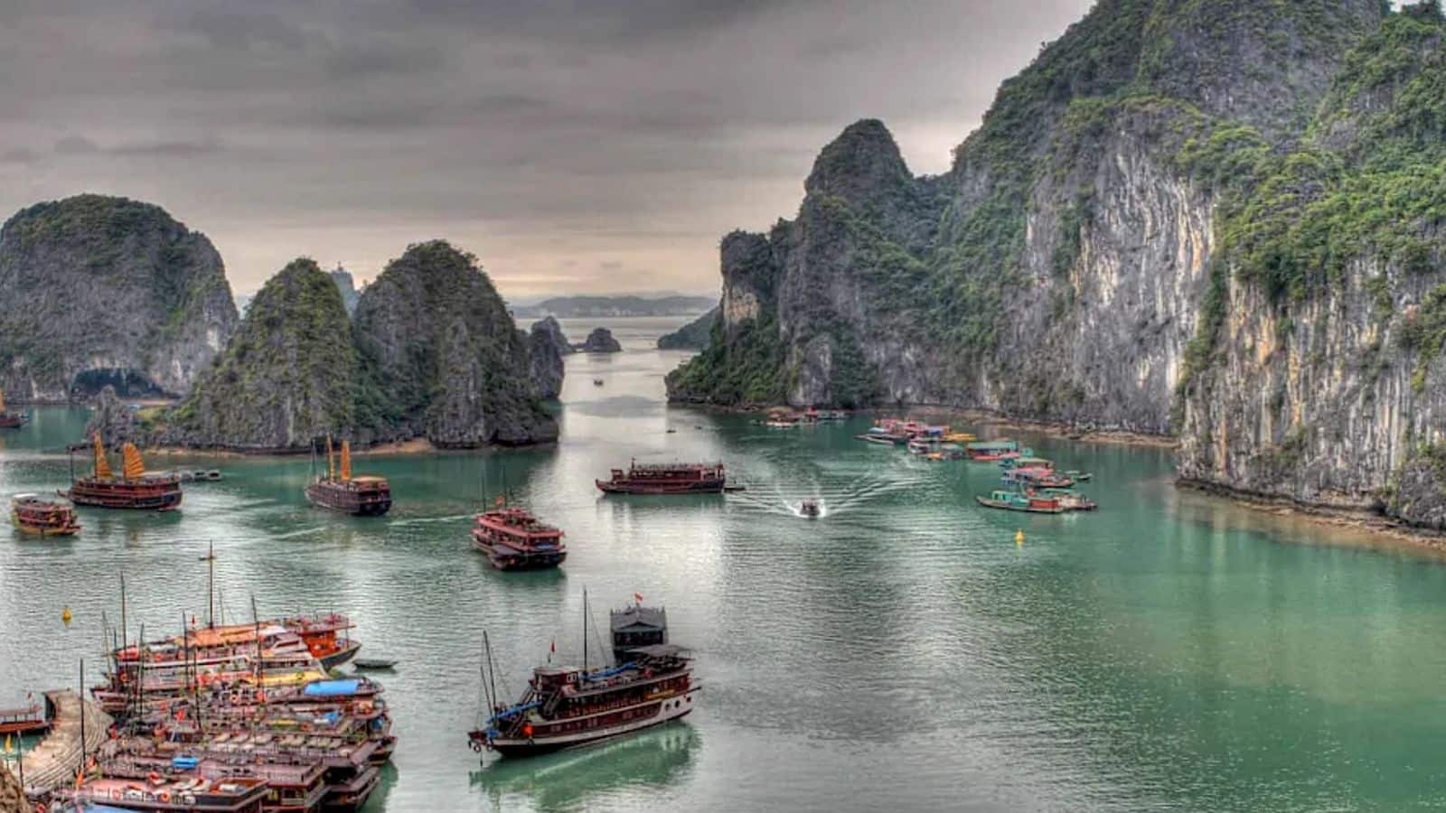 Daftar barang penting untuk berkayak di Ha Long Bay