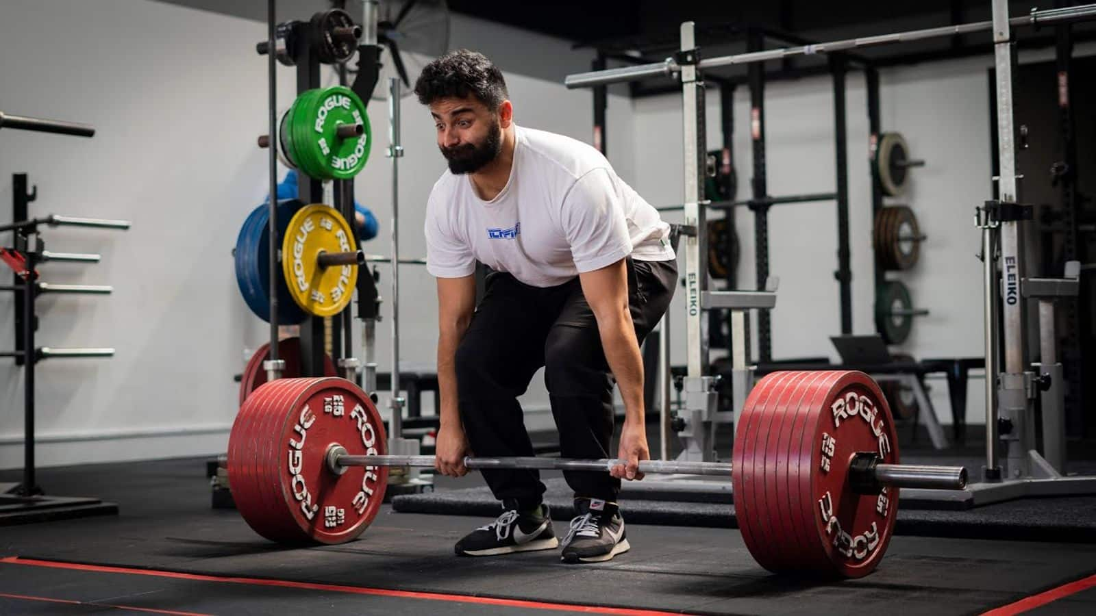 Dasar-dasar powerlifting dengan Deadlift