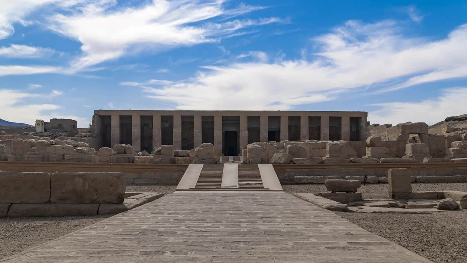 Menjelajahi Keajaiban Abydos, Mesir