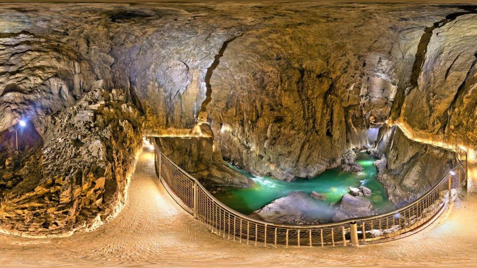 5 Gua Misterius untuk Dijelajahi di Slovenia