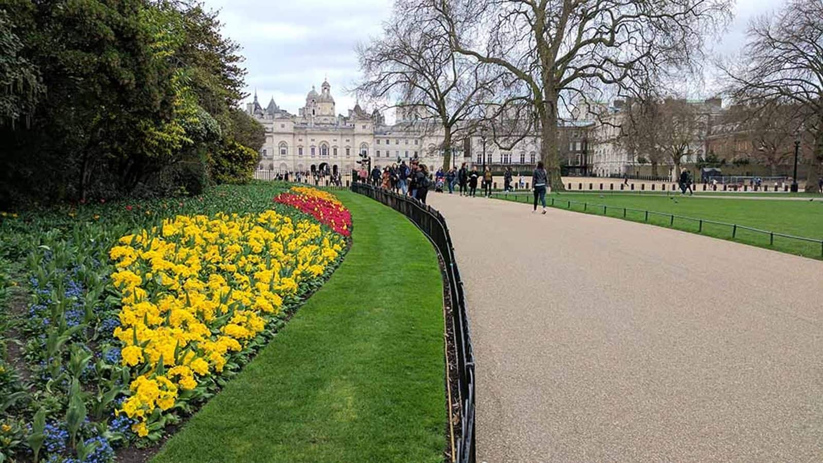 5 Taman yang Wajib Dikunjungi di Musim Semi London