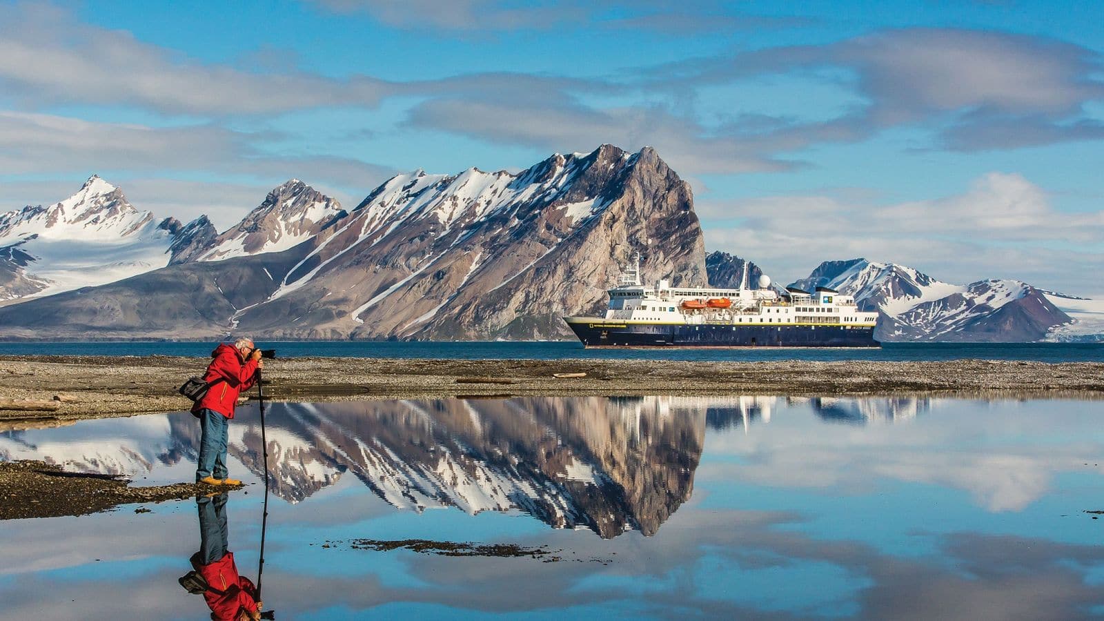 Jelajahi Keindahan Svalbard, Norwegia