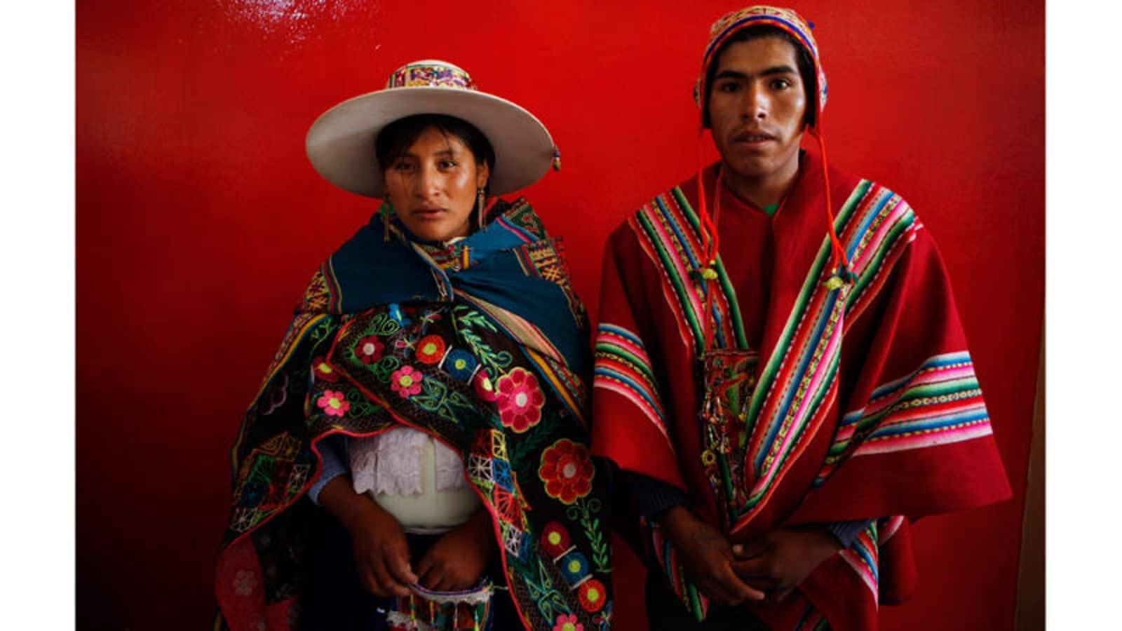 Pakaian Tradisional Bolivia: Keindahan dan Sejarah