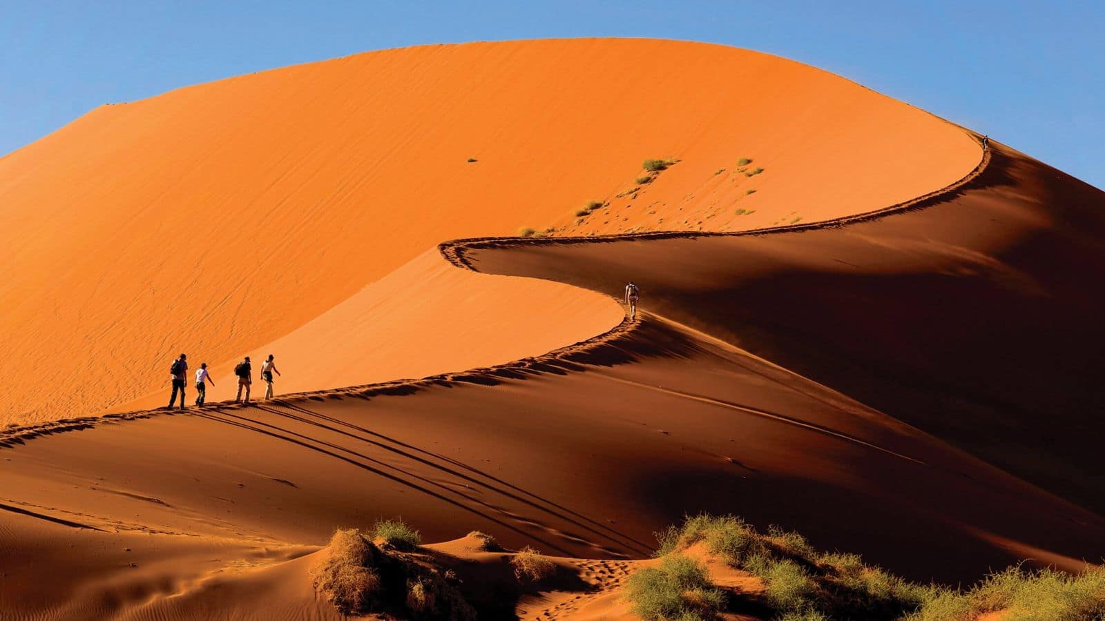 Menjelajahi Keindahan Sossusvlei, Namibia