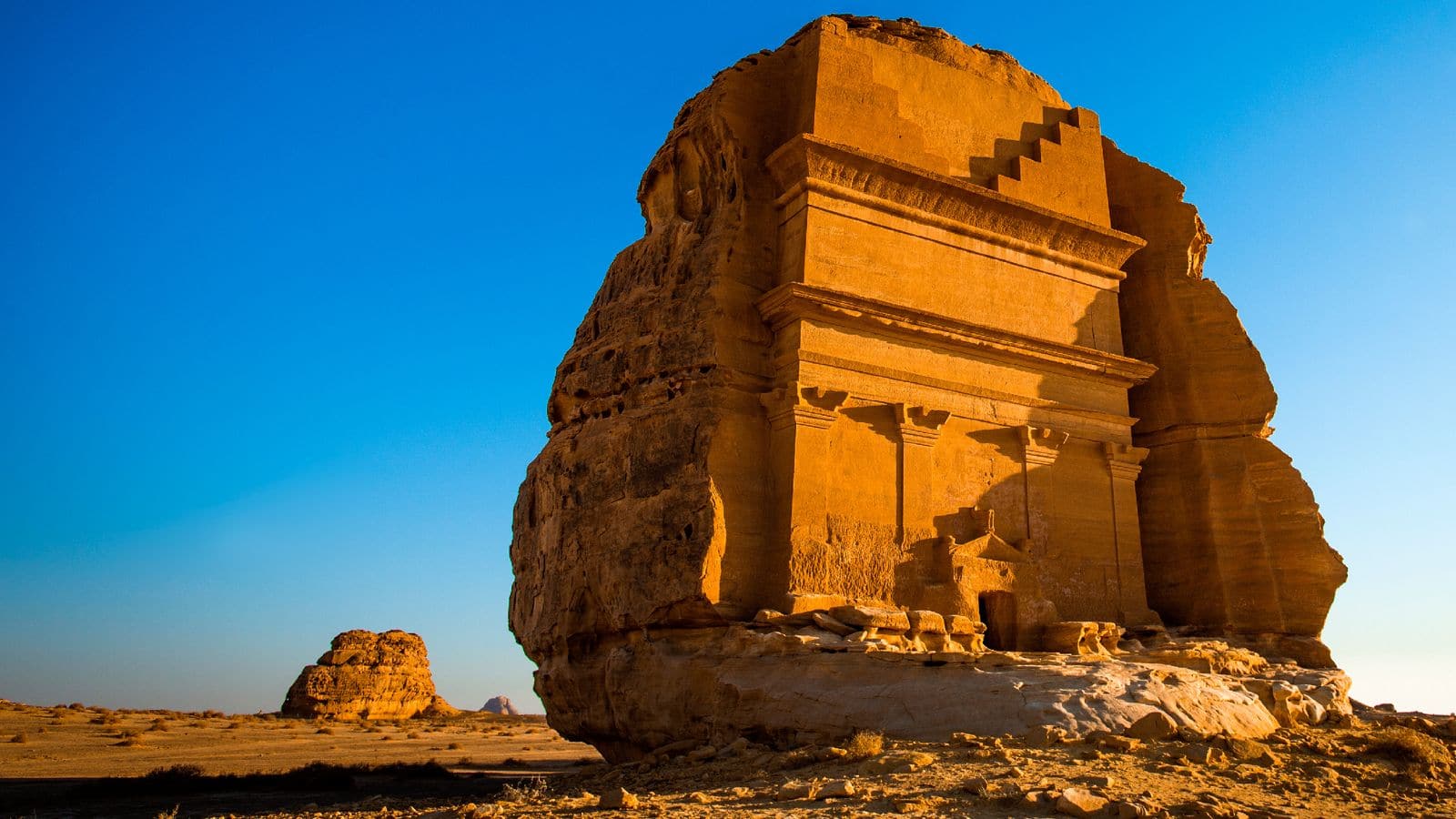 Menjelajahi Keajaiban Mada'in Saleh, Arab Saudi