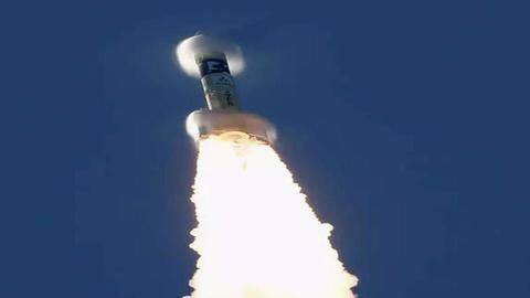 Pesawat antariksa Arab mendekat ke Mars dalam penerbangan bersejarah Pesawat antariksa Arab mendekat ke Mars dalam penerbangan bersejarah