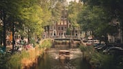 Menyusuri Kanal-Kanal Rahasia di Amsterdam, Belanda