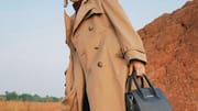 Gaya trench coat abadi untuk musim gugur