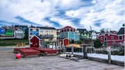 Melarikan Diri ke Desa Tepi Laut Nova Scotia