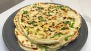 Variasi Naan India yang Unik dengan Isian Vegetarian 