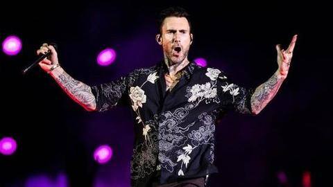 Adam Levine menyangkal perselingkuhan tetapi mengaku 'melewati batas' Adam Levine menyangkal perselingkuhan tetapi mengaku 'melewati batas'