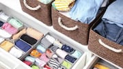 Cara mudah merapikan laci kaos kaki Anda