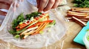 Mencicipi Camilan Indonesia dengan Sentuhan Kreatif Rice Paper