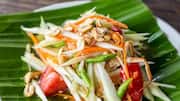 Tambahkan Rasa pada Salad Pepaya dengan Bahan-Bahan Indonesia