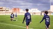 Mengapa lapangan sepak bola bergaris? Penjelasan sederhana