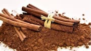 Menyajikan Kue Tradisional dengan Sentuhan Rempah Bubuk